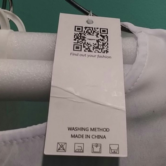 Lacy Crop Top Blouse - Picture 7 of 11